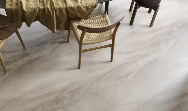 Vloer in aardse kleuren in een woonkamer met Country Soil